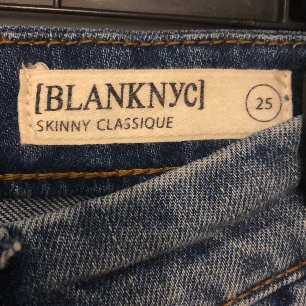 Jeans - Picture 2 of 3